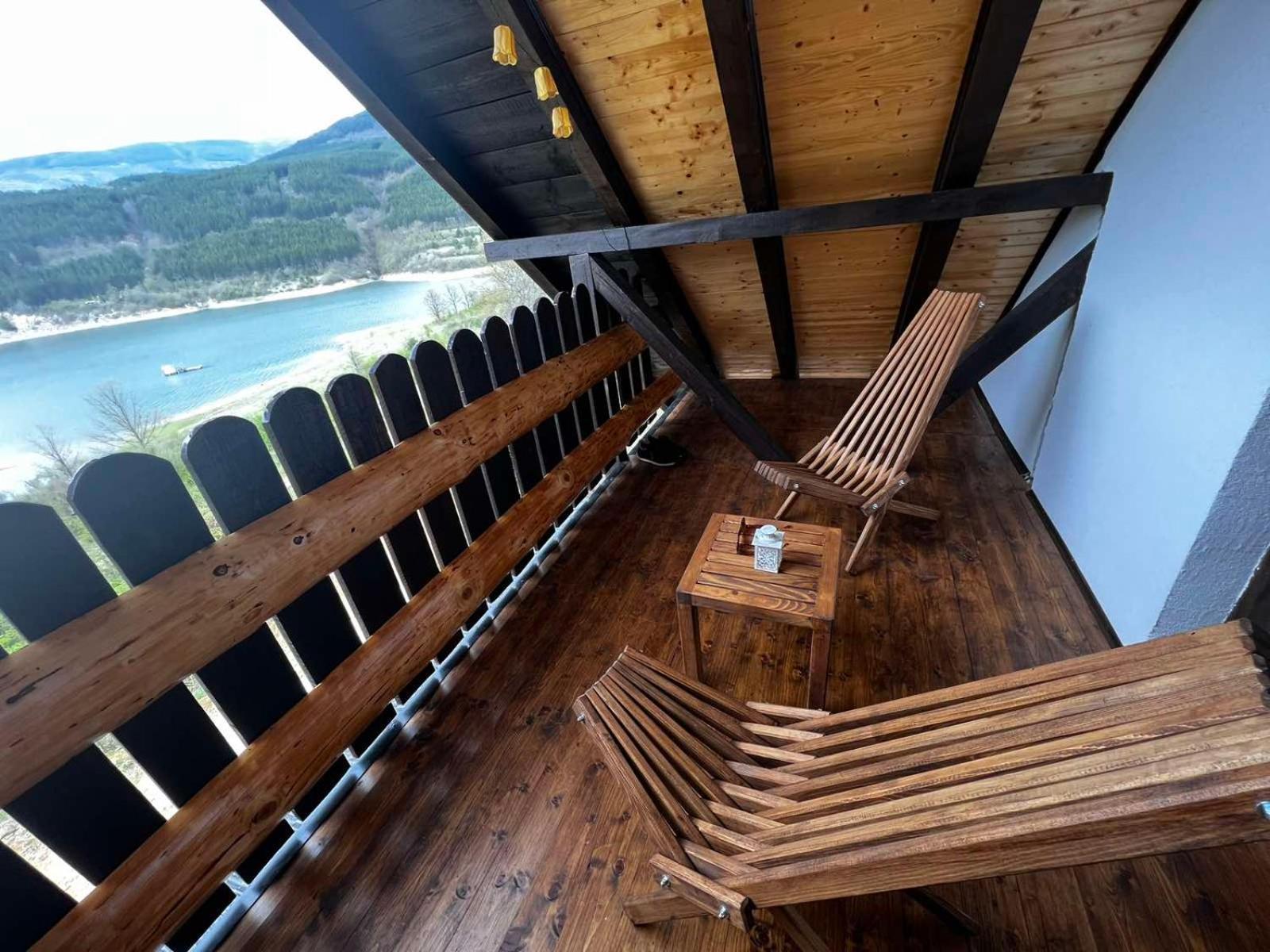 Zavojsko Jezero - Vila Jezero Pirot Bagian luar foto